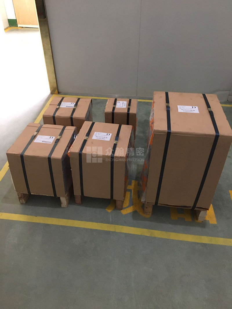 精密模具