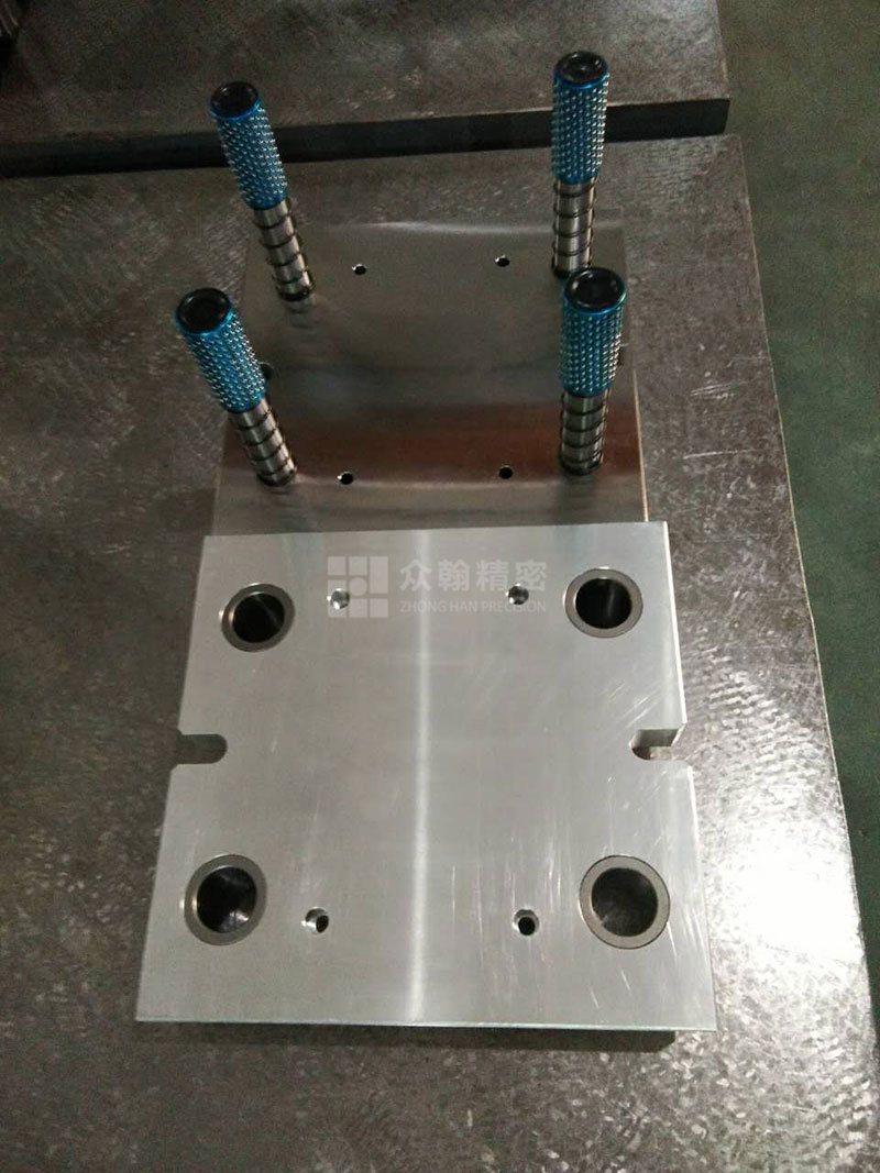精密模具