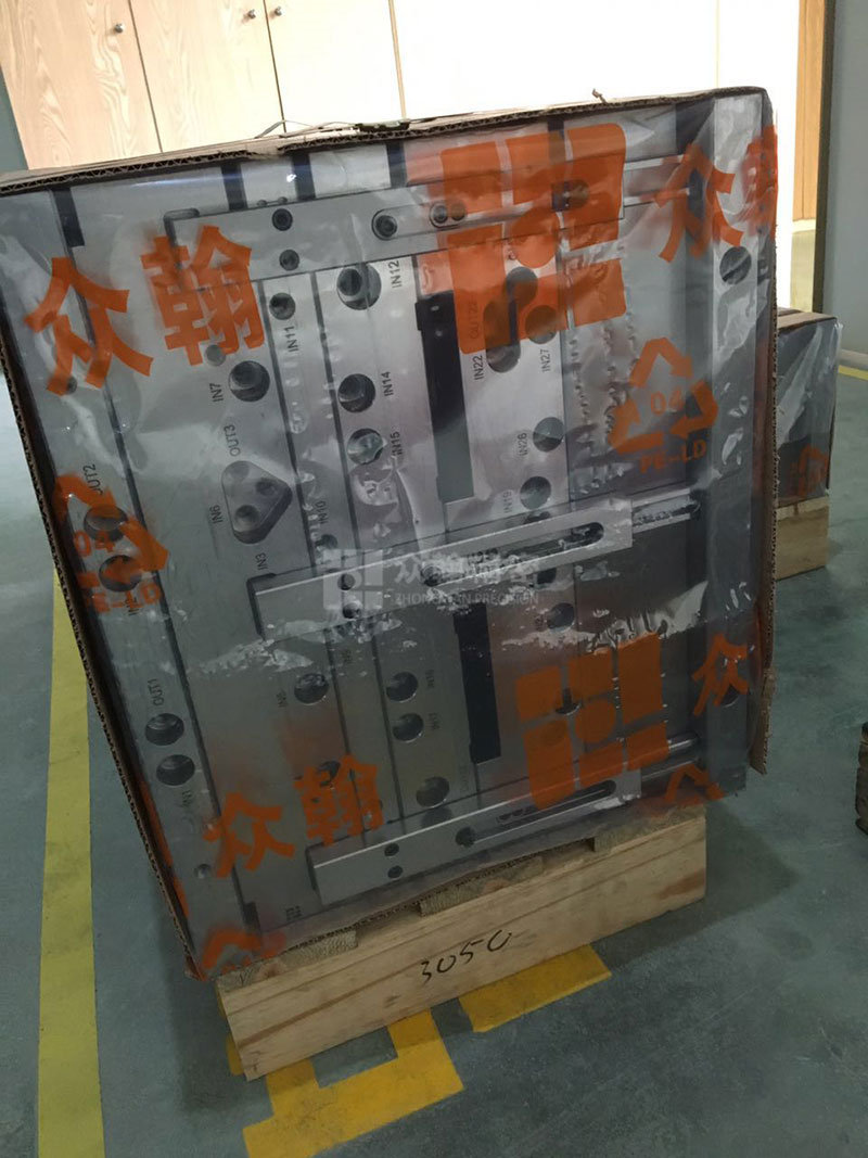 精密模具